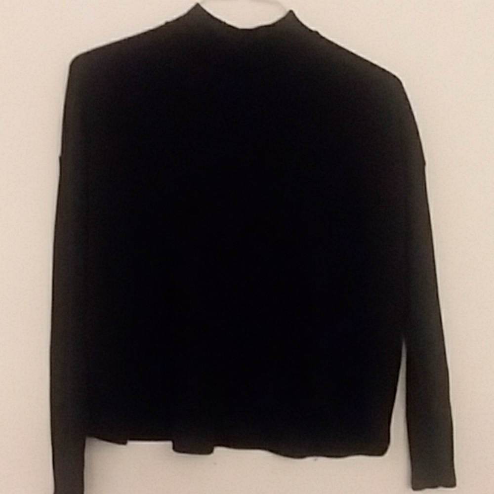 Divided long sleeve